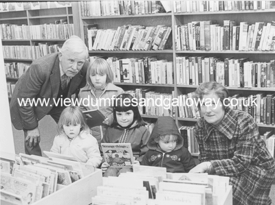 Visitors and young readers in the new Dalbeattie library 