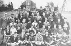 Thornhill School - class photograph 