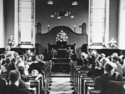 Congregational Church, interior 